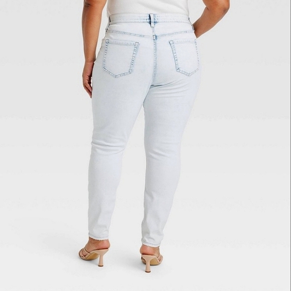 Ava & Viv Mid-rise Skinny Jeans | Comfort Waist - Picture 12 of 12